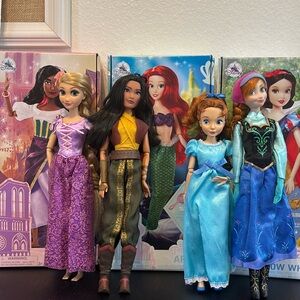 Bundle of 7 Disney Princess Dolls